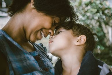 Entre Nós Encontros | Nutrição Emocional para uma melhor relação mãe e filho com Clarissa Yakiara